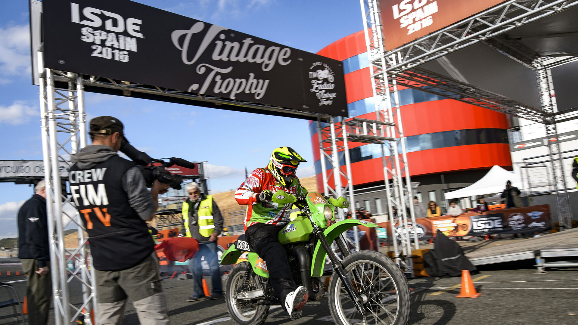 FIM Vintage Trophy – ISDE 2016 Navarra © Nuno Laranjeira FIM Vintage Trophy - ISDE 2016 Navarra © Nuno Laranjeira